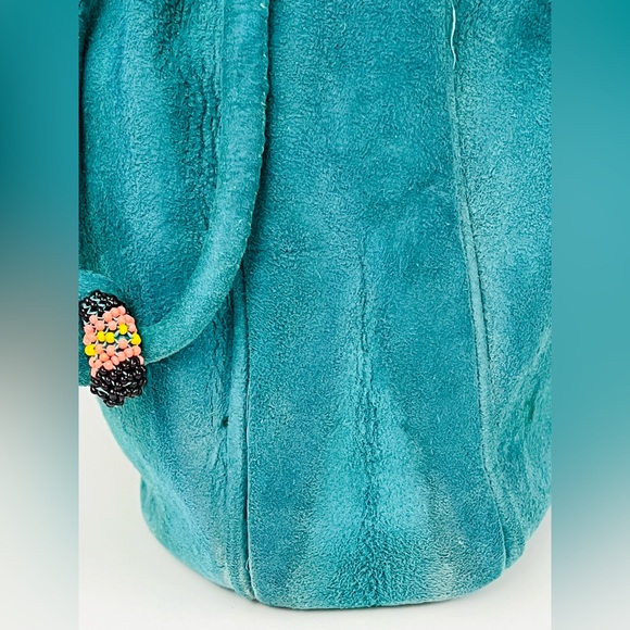 ❌SOLD❌ 🌼MARKDOWN🌼 Teal Faux Suede with Bead Work Design Drawstring Bag - Picture 8 of 12